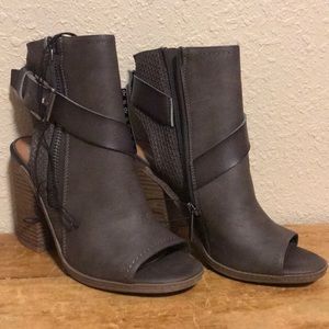 DV Teisha Booties